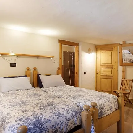 1175 Chalet *