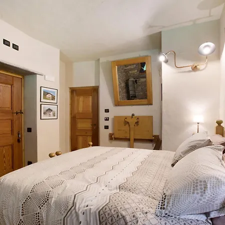 1175 Chalet